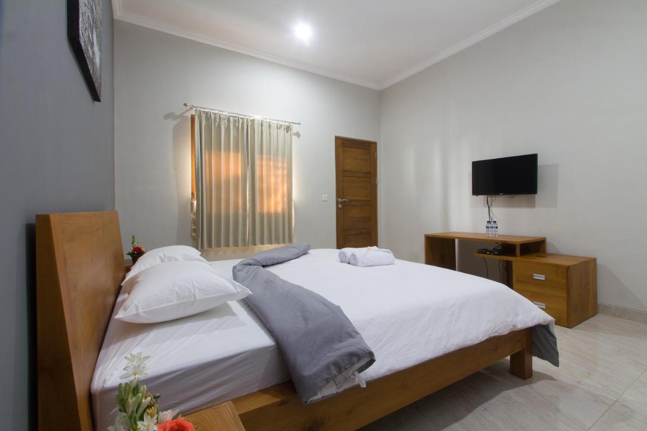 The Uma Guesthouse Canggu Buitenkant foto
